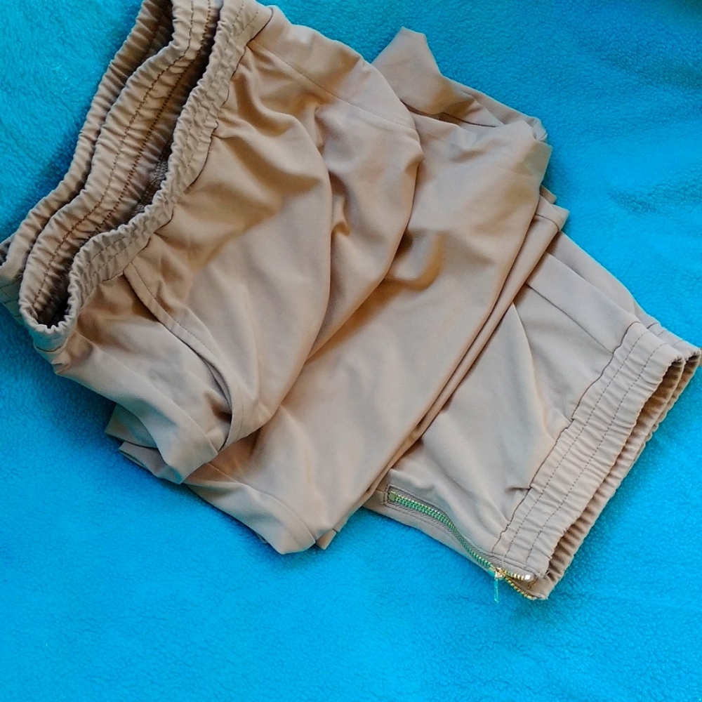 Super comfy khaki pants zipper at ankle